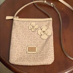 Guess cream crossbody bag